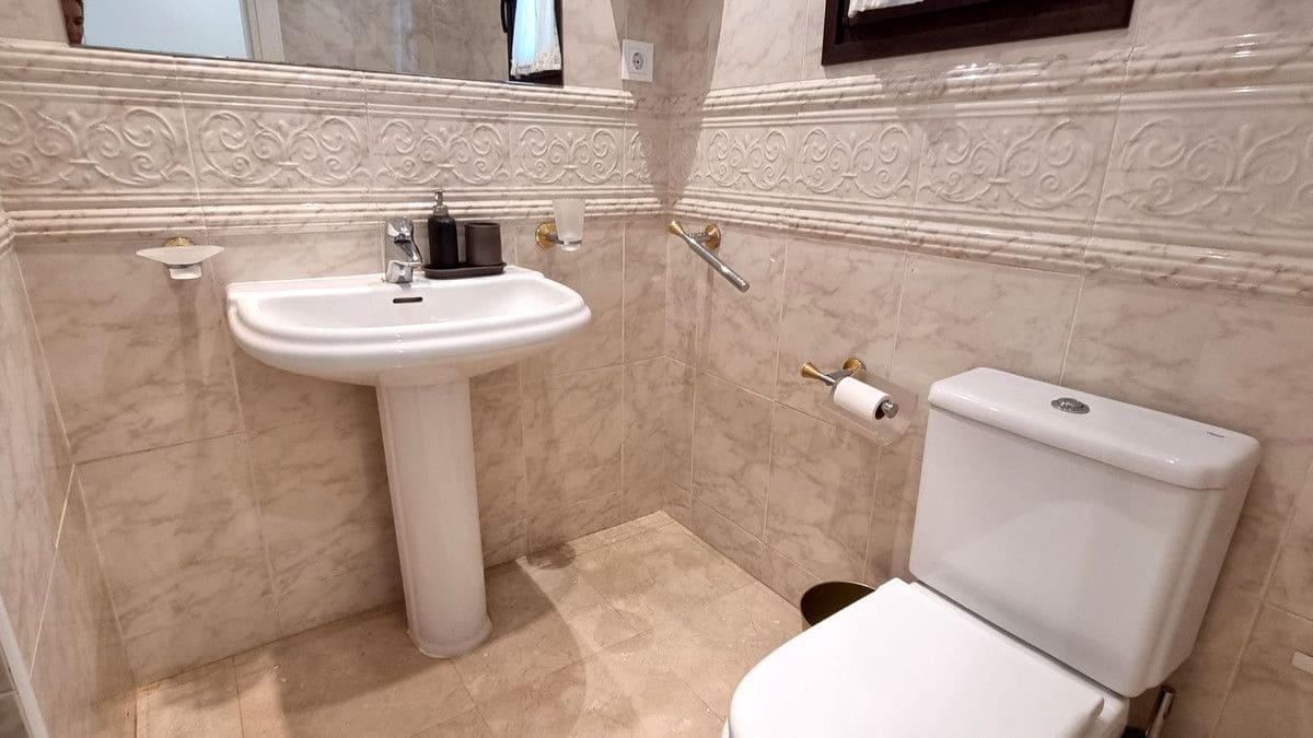 7 makuuhuone Huvila myytävänä paikassa Marbella mukana uima-altaan 
autotalli - 2 900 000 € (Ref: 9374790)