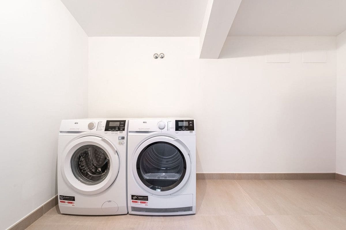 2 soveværelse Penthouse til salg i Fuengirola med swimmingpool garage - € 970.000 (Ref: 9374796)