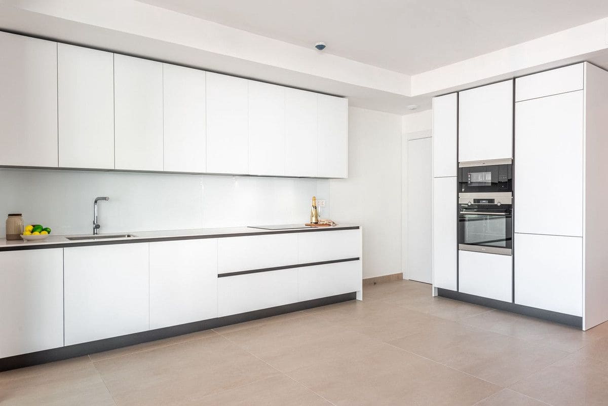 2 soveværelse Penthouse til salg i Fuengirola med swimmingpool garage - € 970.000 (Ref: 9374796)