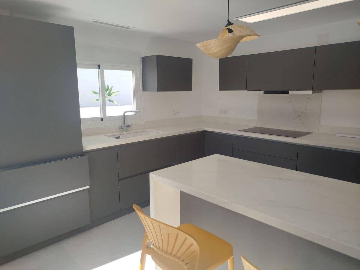 4 sypialnia Willa na sprzedaż w Mijas z basenem garażem - 899 000 € (Ref: 9374799)