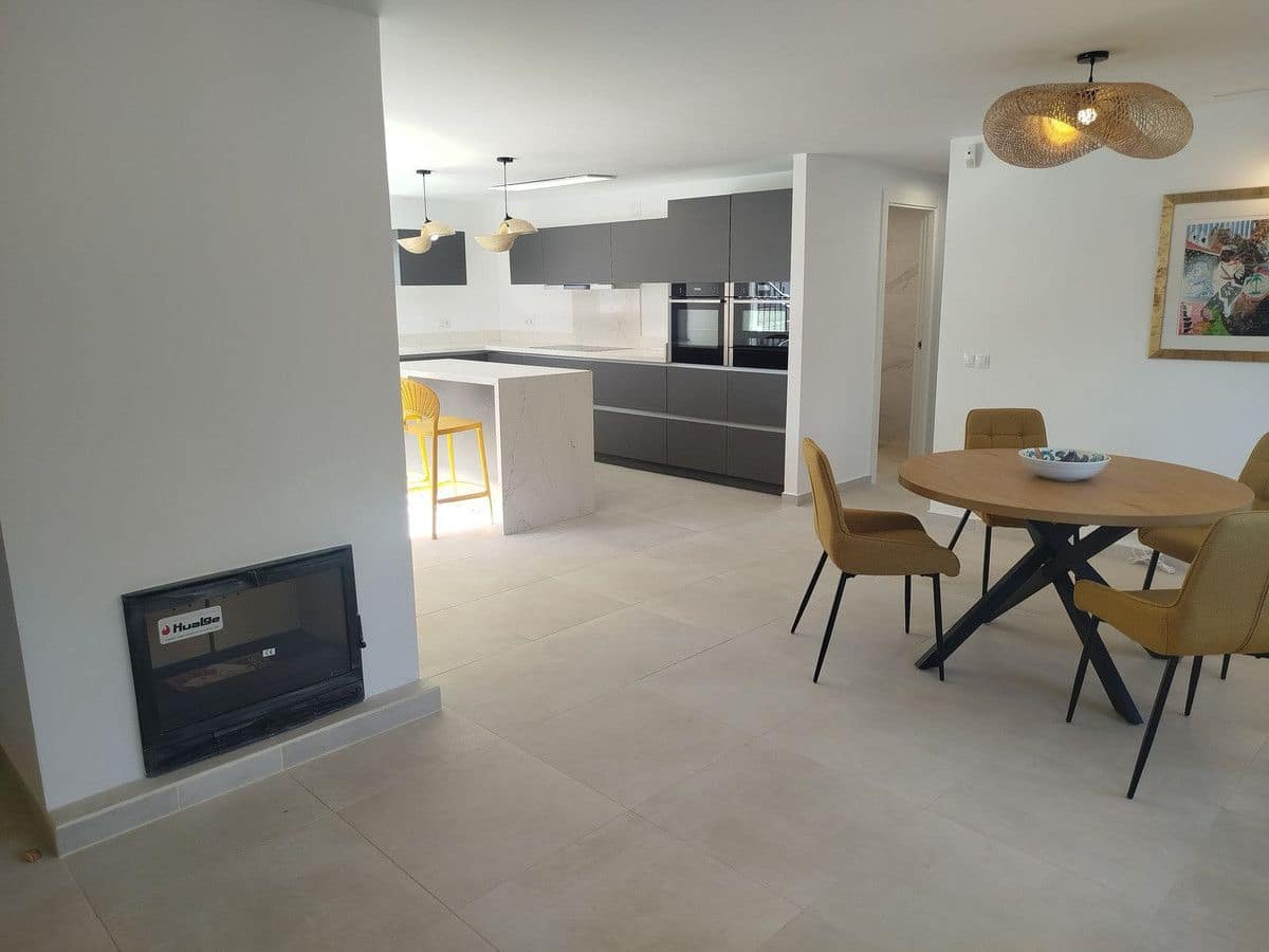 4 sypialnia Willa na sprzedaż w Mijas z basenem garażem - 899 000 € (Ref: 9374799)