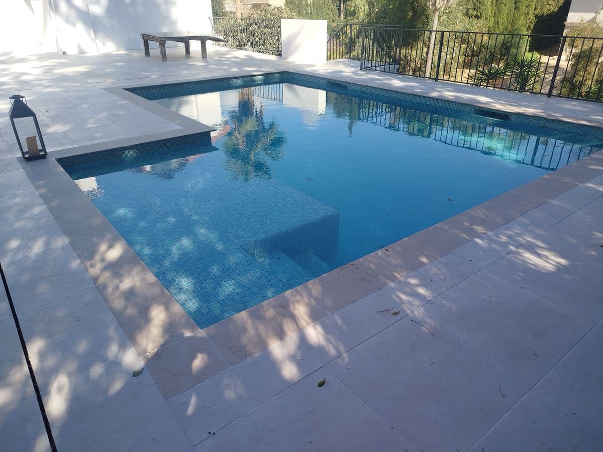 4 sypialnia Willa na sprzedaż w Mijas z basenem garażem - 899 000 € (Ref: 9374799)