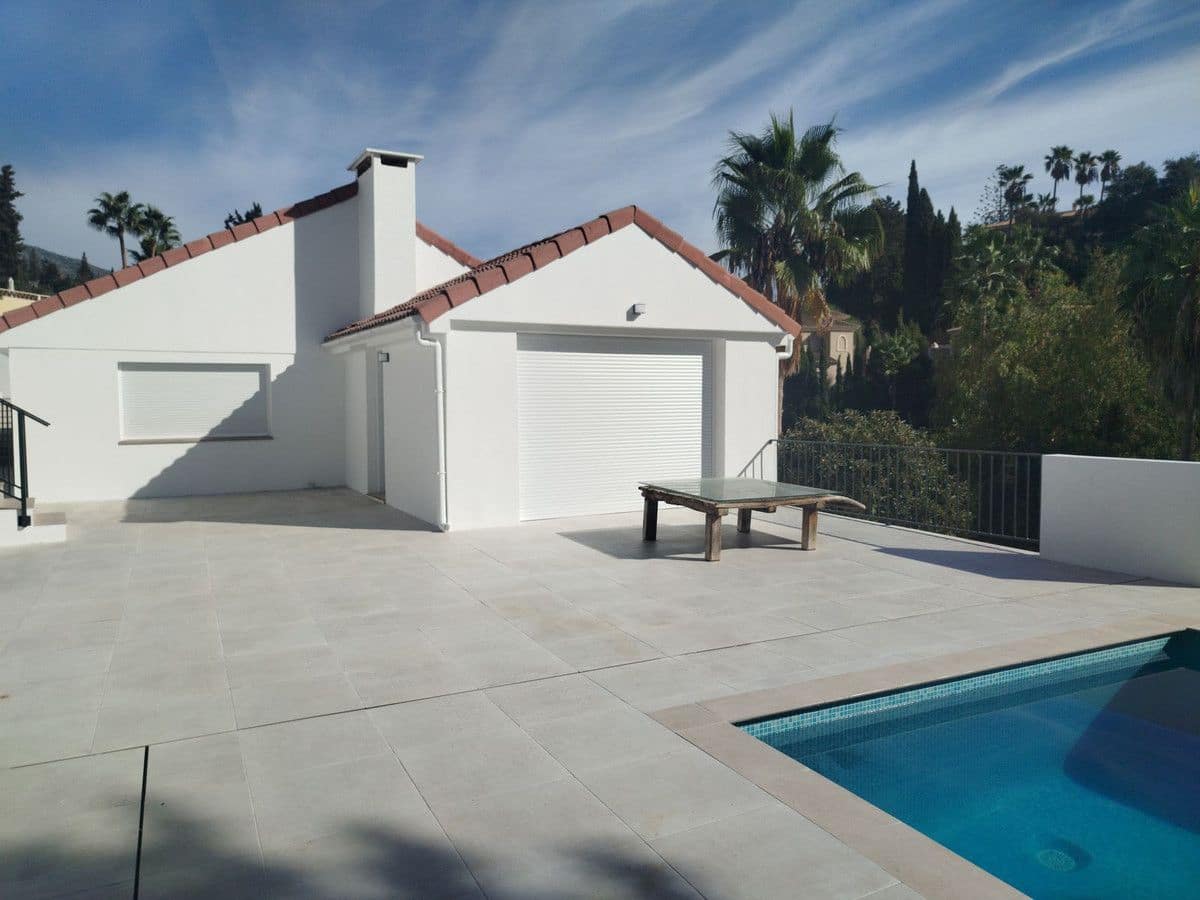 4 sypialnia Willa na sprzedaż w Mijas z basenem garażem - 899 000 € (Ref: 9374799)