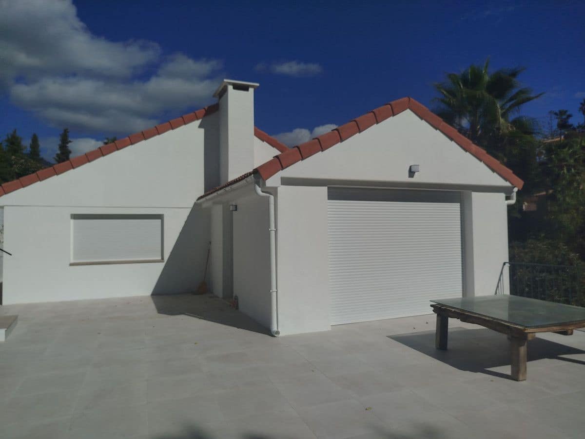 4 sypialnia Willa na sprzedaż w Mijas z basenem garażem - 899 000 € (Ref: 9374799)