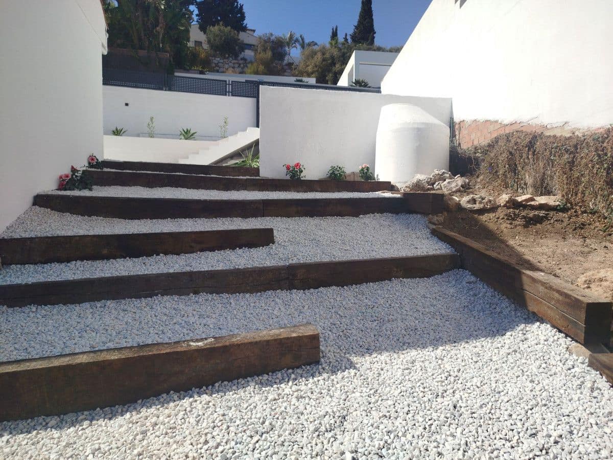 4 sypialnia Willa na sprzedaż w Mijas z basenem garażem - 899 000 € (Ref: 9374799)