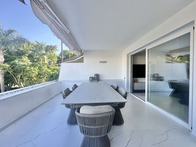 3 sovrum Lägenhet till salu i Aloha Golf, Marbella med pool garage - 1 299 000 € (Ref: 9374800)