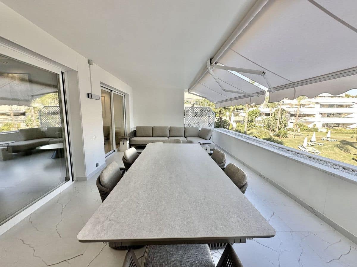 3 soverom Leilighet til salgs i Marbella med svømmebasseng garasje - € 1 299 000 (Ref: 9374800)