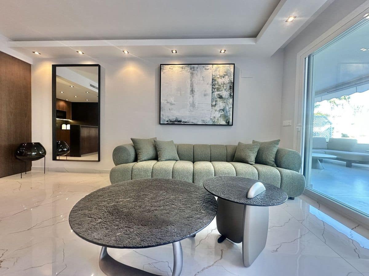 3 sovrum Lägenhet till salu i Marbella med pool garage - 1 299 000 € (Ref: 9374800)