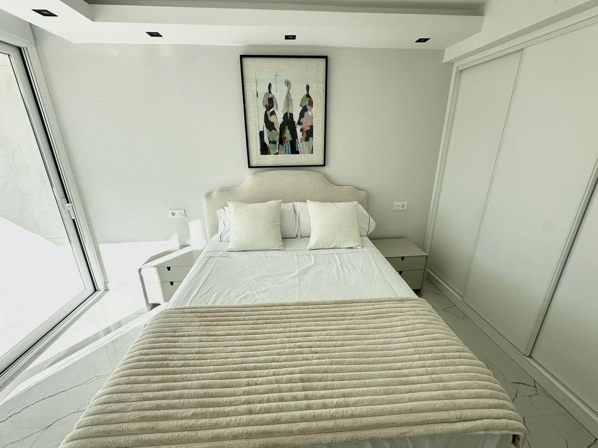 3 sovrum Lägenhet till salu i Marbella med pool garage - 1 299 000 € (Ref: 9374800)