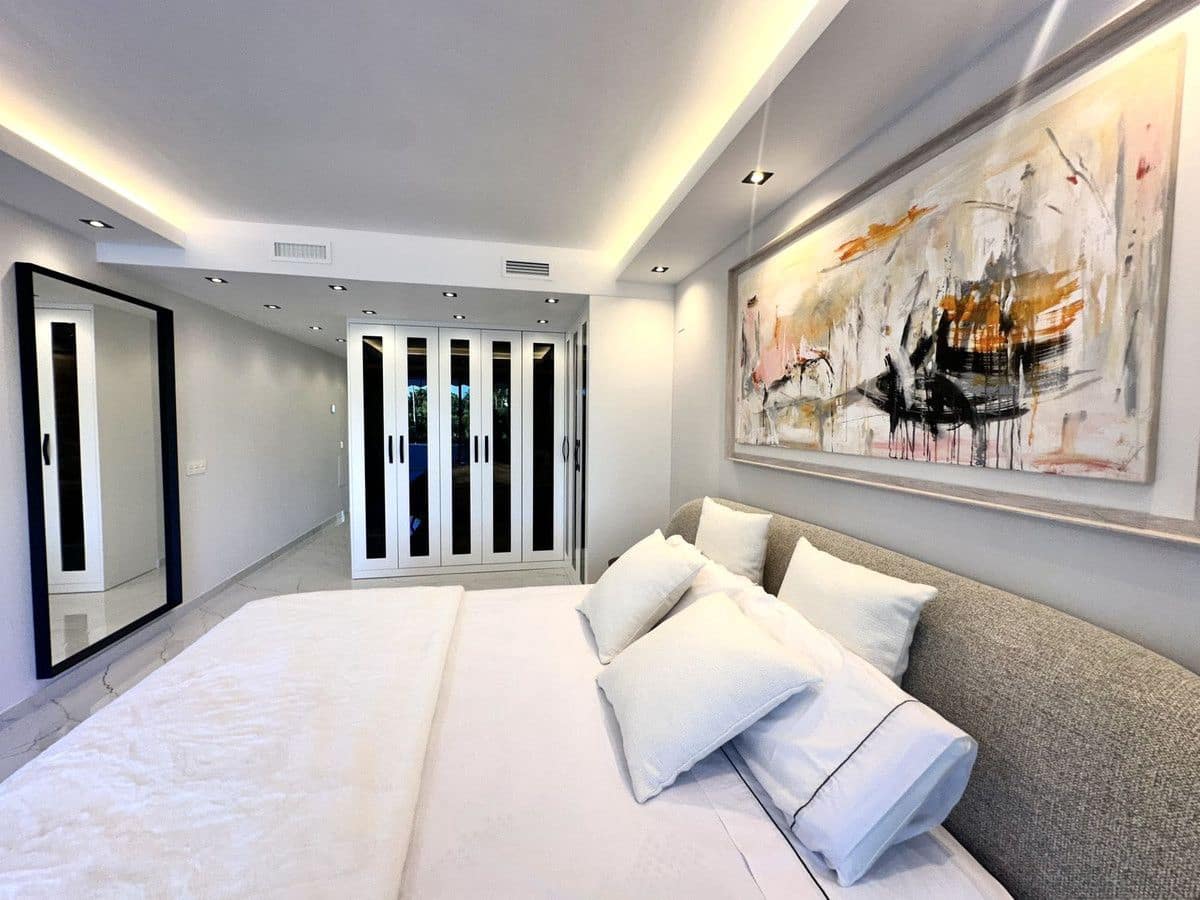 3 sovrum Lägenhet till salu i Marbella med pool garage - 1 299 000 € (Ref: 9374800)