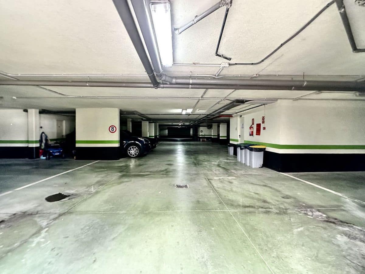 3 sovrum Lägenhet till salu i Marbella med pool garage - 1 299 000 € (Ref: 9374800)