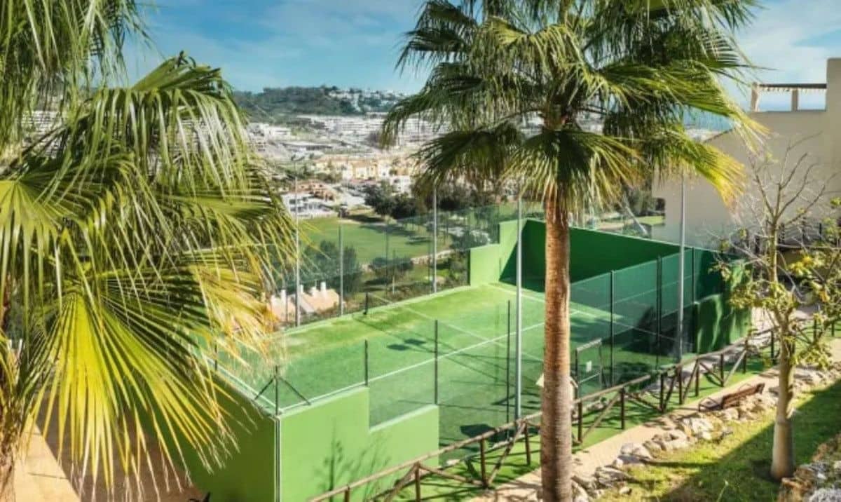 2 soveværelse Byhus til salg i Mijas med swimmingpool - € 425.000 (Ref: 9374801)