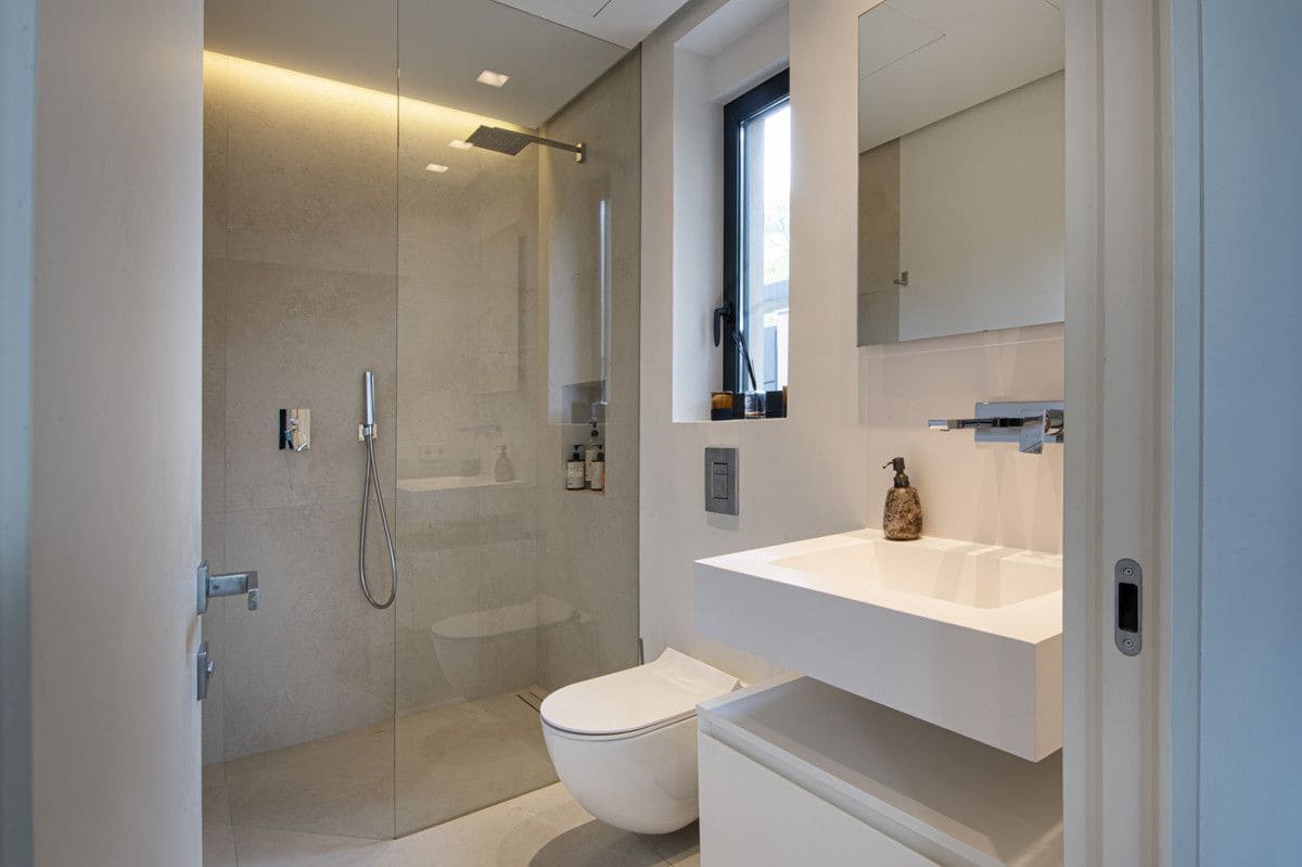 Chalet de 5 habitaciones en Marbella en venta con piscina garaje - 5.450.000 € (Ref: 9374802)