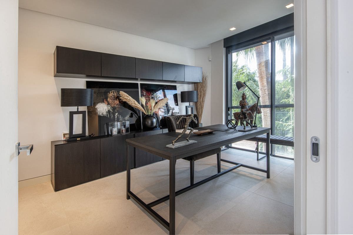 Chalet de 5 habitaciones en Marbella en venta con piscina garaje - 5.450.000 € (Ref: 9374802)