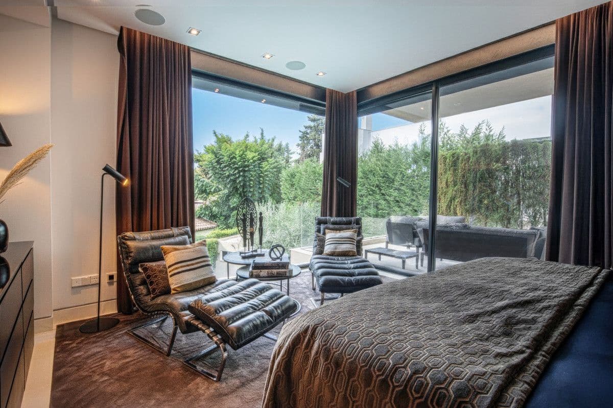 Chalet de 5 habitaciones en Marbella en venta con piscina garaje - 5.450.000 € (Ref: 9374802)