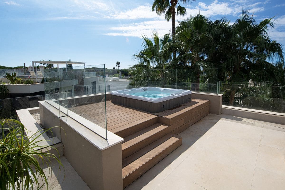 Chalet de 5 habitaciones en Marbella en venta con piscina garaje - 5.450.000 € (Ref: 9374802)