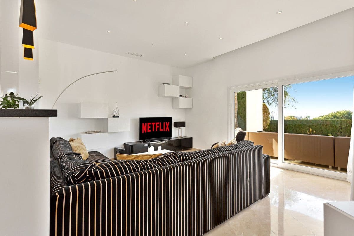 Chalet de 4 habitaciones en Marbella en venta con piscina garaje - 2.595.000 € (Ref: 9374803)