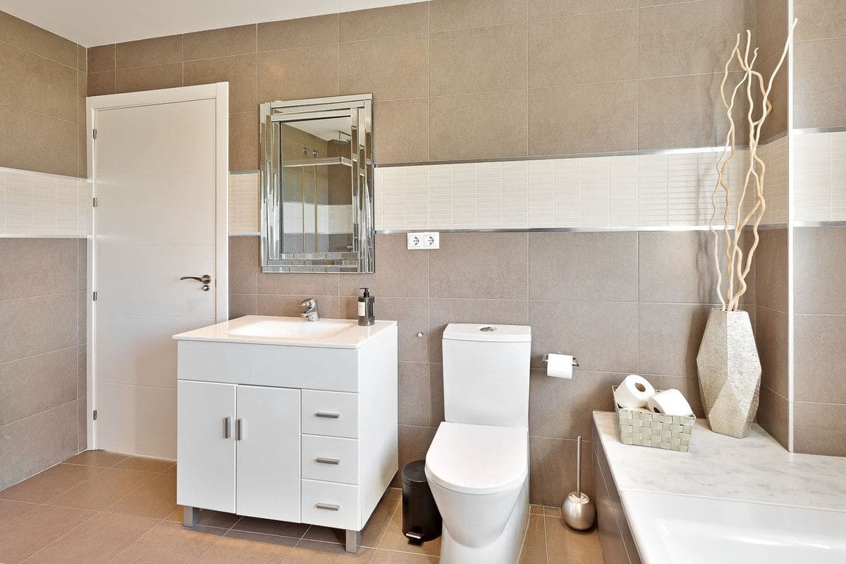 Chalet de 4 habitaciones en Marbella en venta con piscina garaje - 2.595.000 € (Ref: 9374803)