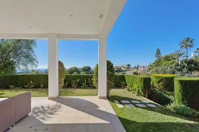 4 quarto Moradia para venda em Marbella com piscina garagem - 2 450 000 € (Ref: 9374803)