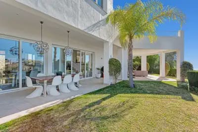 4 quarto Moradia para venda em Marbella com piscina garagem - 2 450 000 € (Ref: 9374803)