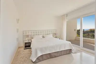 4 quarto Moradia para venda em Marbella com piscina garagem - 2 450 000 € (Ref: 9374803)
