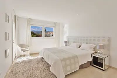 4 quarto Moradia para venda em Marbella com piscina garagem - 2 450 000 € (Ref: 9374803)