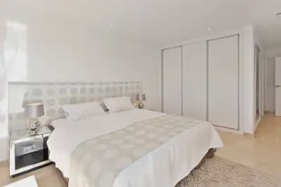 4 quarto Moradia para venda em Marbella com piscina garagem - 2 450 000 € (Ref: 9374803)