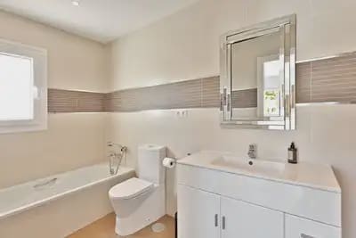4 quarto Moradia para venda em Marbella com piscina garagem - 2 450 000 € (Ref: 9374803)