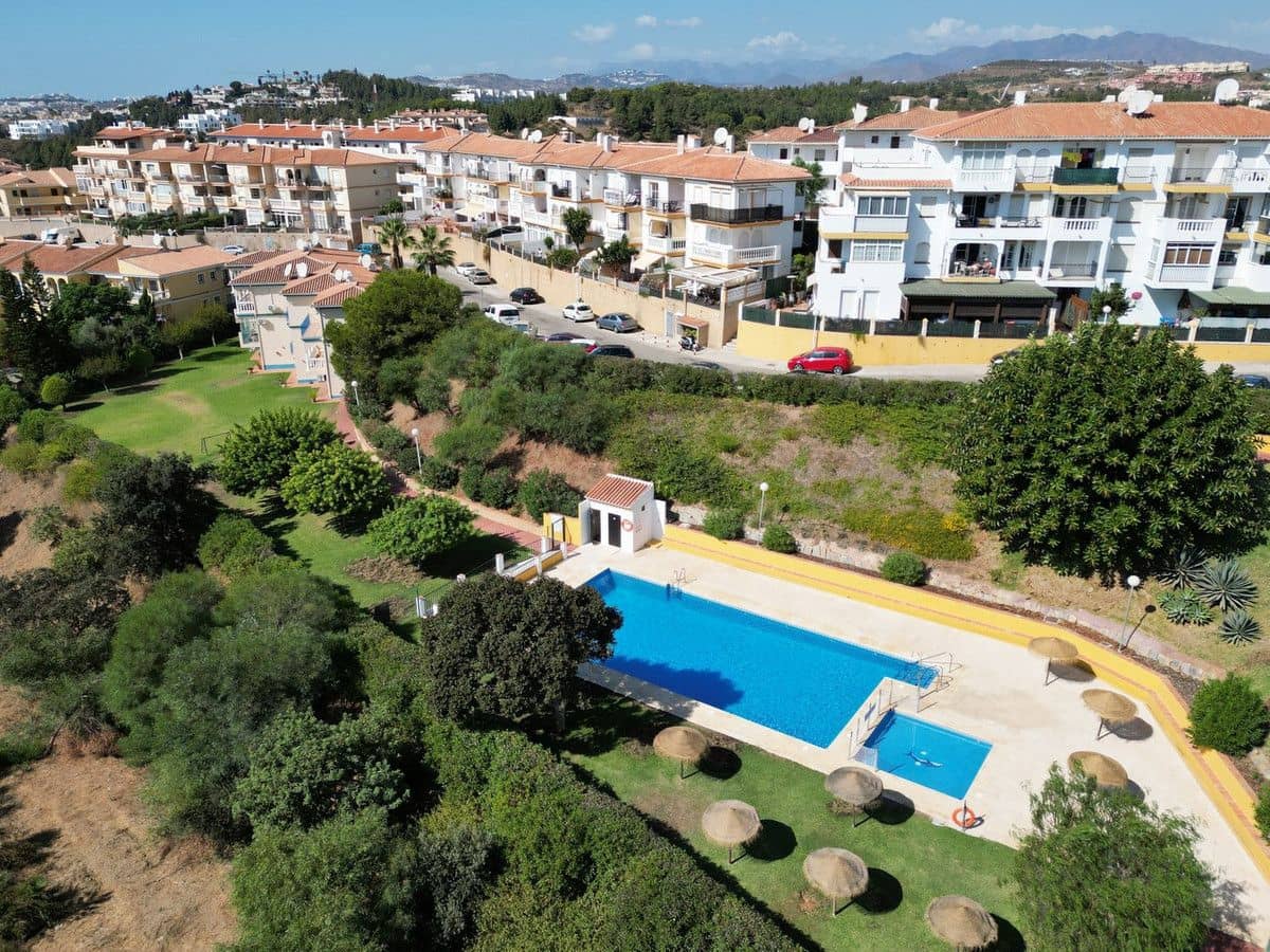 2 quarto Apartamento de Praia para venda em Mijas com piscina - 267 000 € (Ref: 9374805)