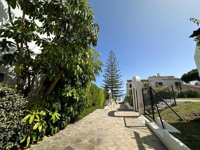 4 soveværelse Strandlejlighed til salg i Calahonda, Mijas med swimmingpool garage - € 390.000 (Ref: 9374807)