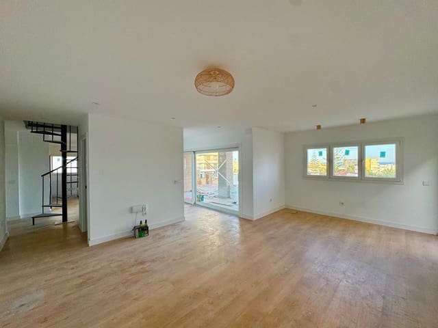 Apartamento de 3 habitaciones en Torremolinos en venta con piscina garaje - 590.000 € (Ref: 9374809)