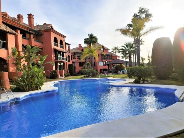 3 sypialnia Penthouse na sprzedaż w Calahonda, Mijas z basenem garażem - 450 000 € (Ref: 9374813)