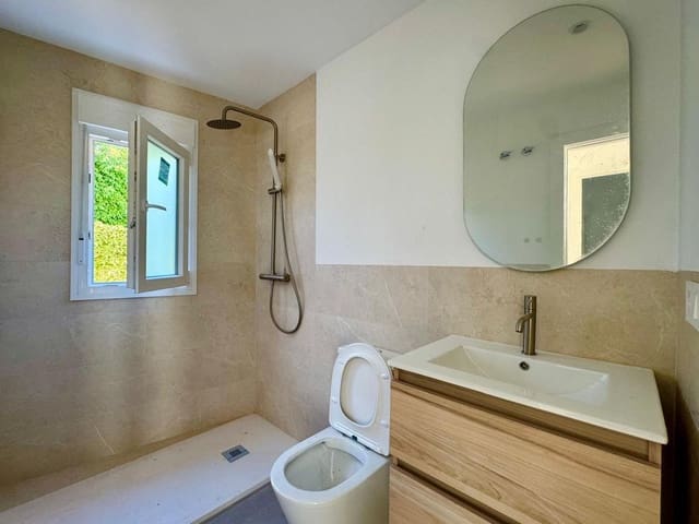 1 makuuhuone Huoneisto myytävänä paikassa Torremolinos mukana uima-altaan 
autotalli - 299 000 € (Ref: 9374816)