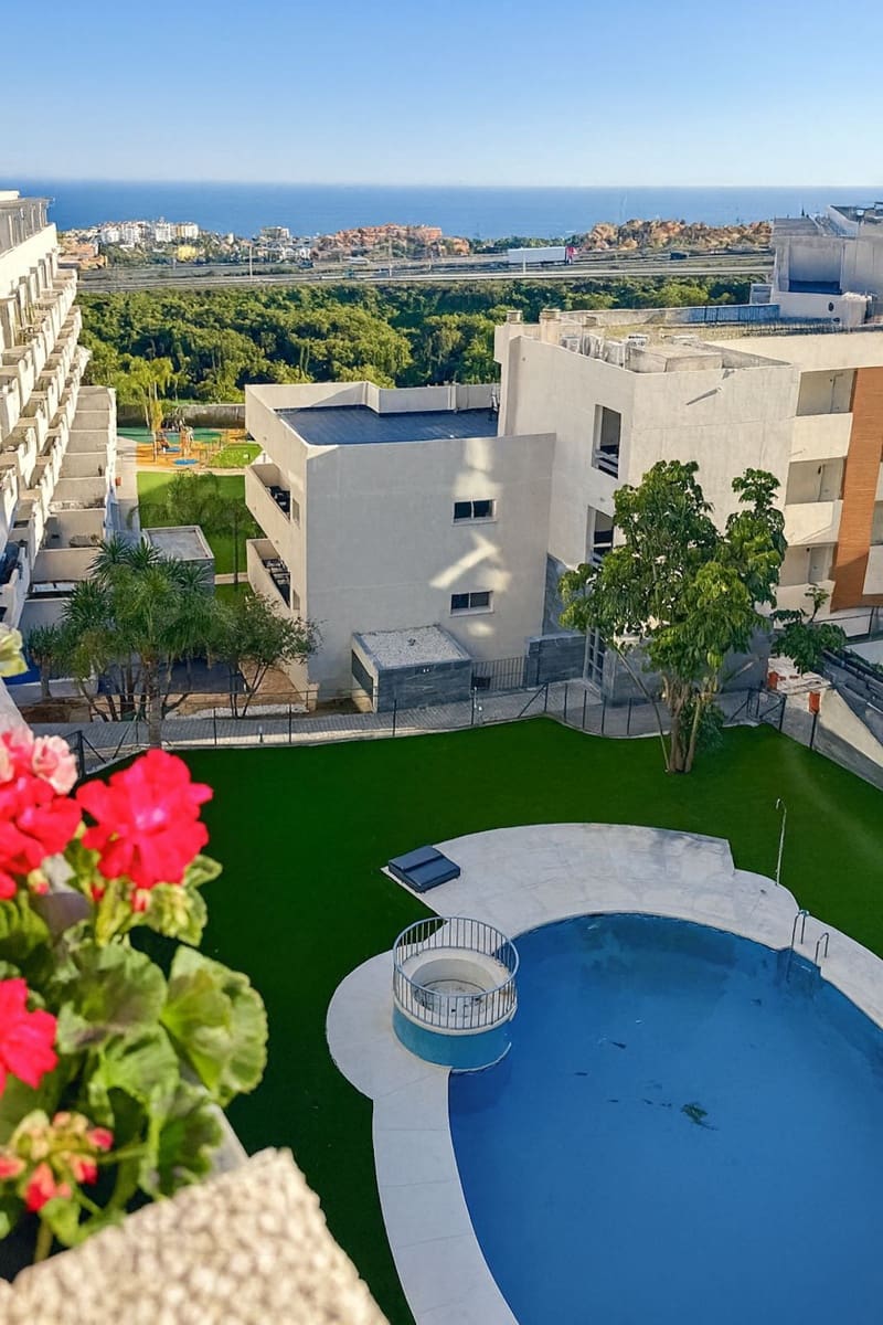 Apartamento de 3 habitaciones en Mijas en venta con piscina garaje - 420.000 € (Ref: 9374822)