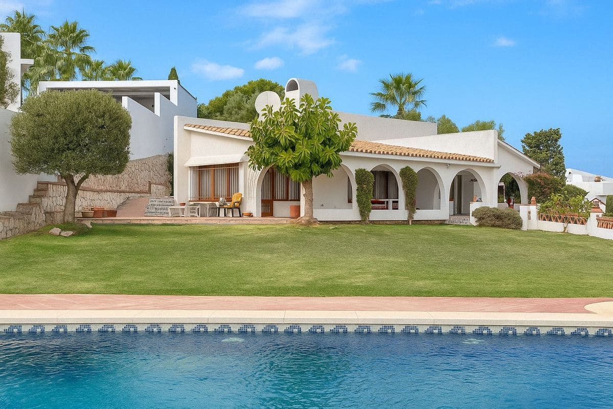 3 soveværelse Villa til salg i Mijas med swimmingpool garage - € 720.000 (Ref: 9374824)