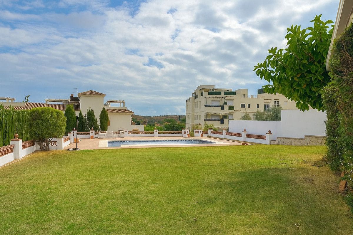 3 soveværelse Villa til salg i Mijas med swimmingpool garage - € 720.000 (Ref: 9374824)