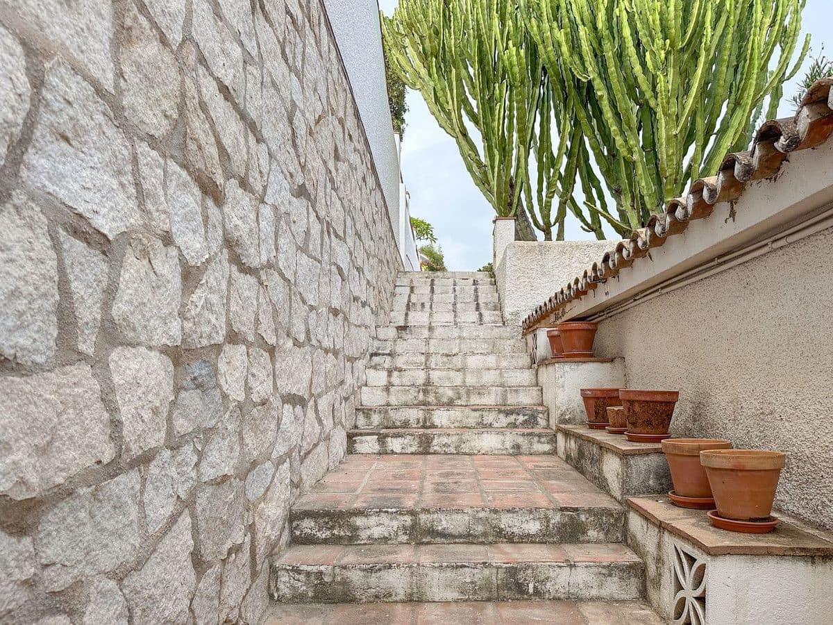 3 soveværelse Villa til salg i Mijas med swimmingpool garage - € 720.000 (Ref: 9374824)