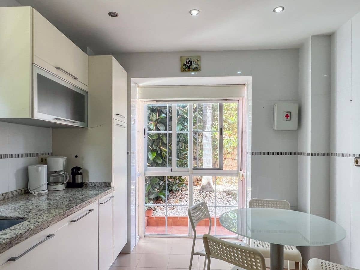 4 sypialnia Willa na sprzedaż w Mijas z basenem garażem - 850 000 € (Ref: 9374826)