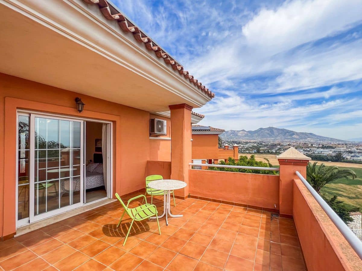 4 sypialnia Willa na sprzedaż w Mijas z basenem garażem - 850 000 € (Ref: 9374826)