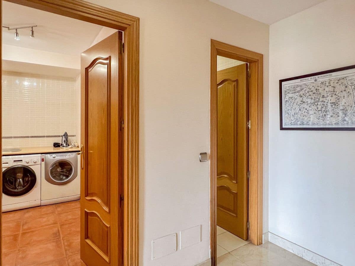 4 sypialnia Willa na sprzedaż w Mijas z basenem garażem - 850 000 € (Ref: 9374826)