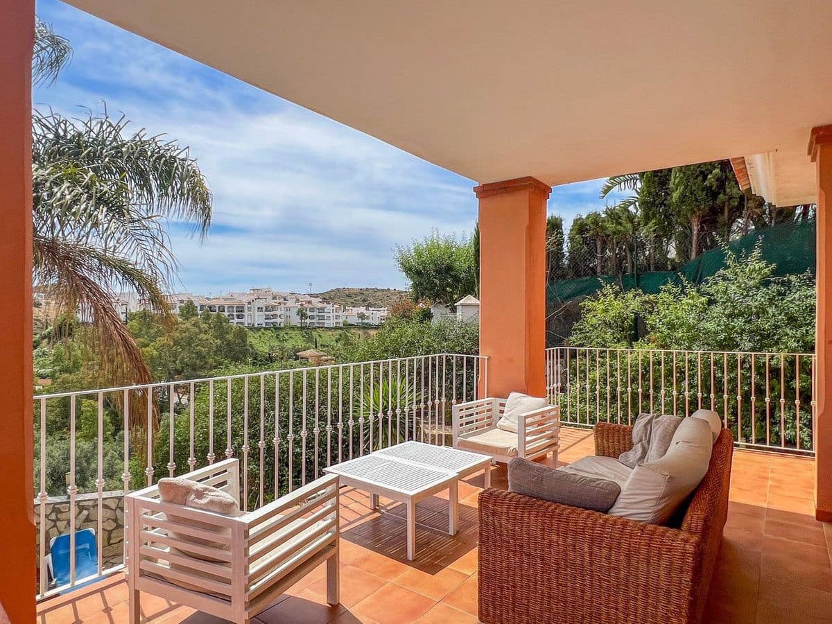 4 sypialnia Willa na sprzedaż w Mijas z basenem garażem - 850 000 € (Ref: 9374826)