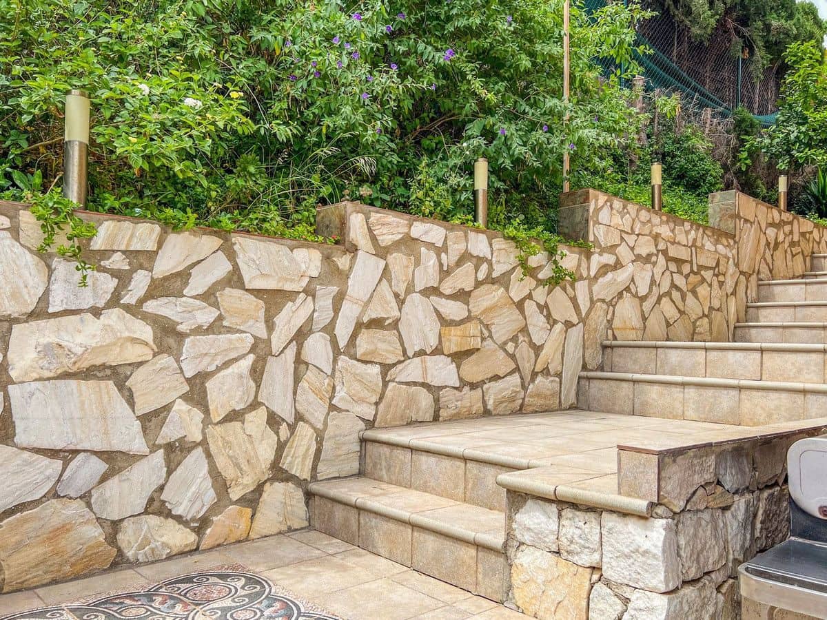 4 sypialnia Willa na sprzedaż w Mijas z basenem garażem - 850 000 € (Ref: 9374826)