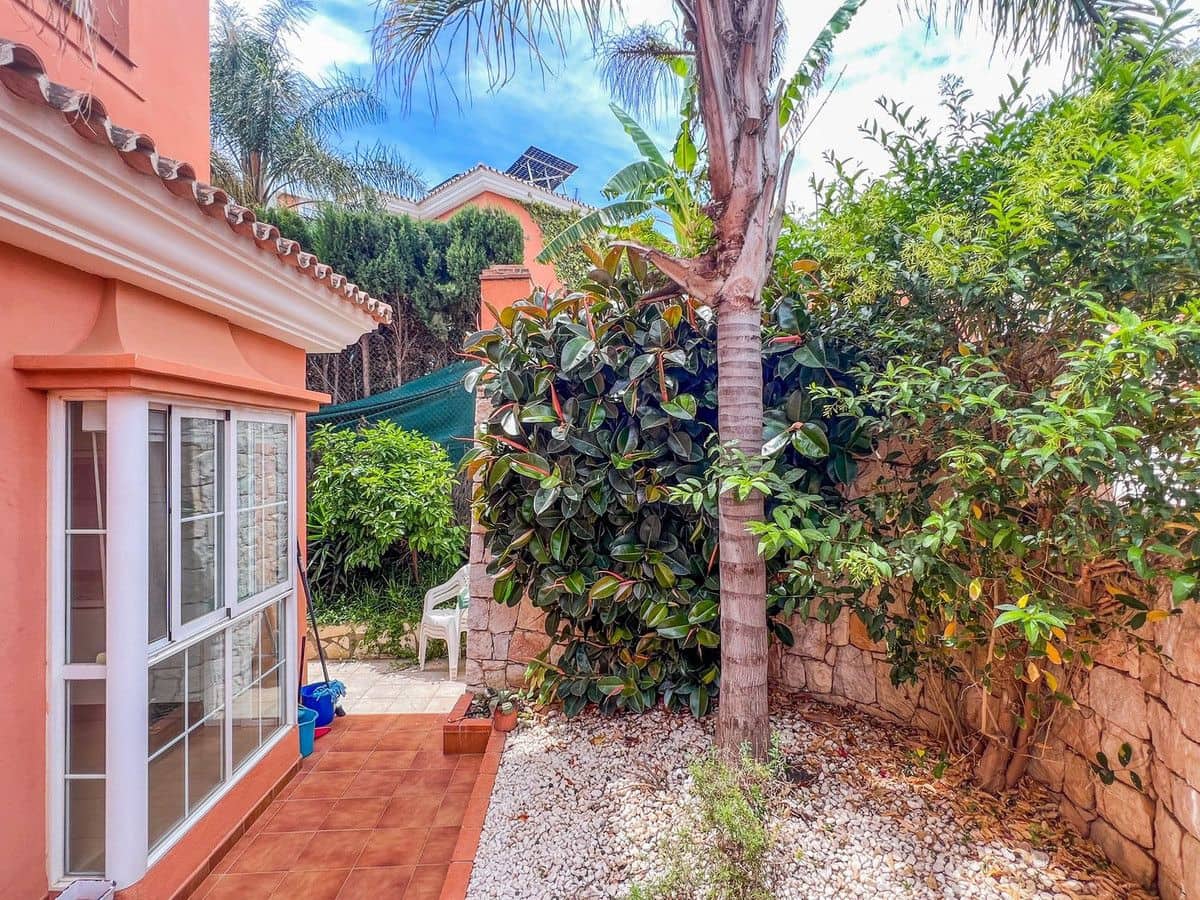 4 sypialnia Willa na sprzedaż w Mijas z basenem garażem - 850 000 € (Ref: 9374826)