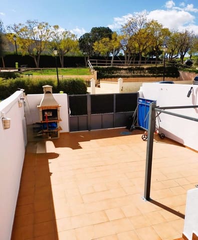 4 slaapkamer Halfvrijstaande villa te koop in Las Gaviotas  - Carvajal, Fuengirola met zwembad garage - € 455.000 (Ref: 9390022)