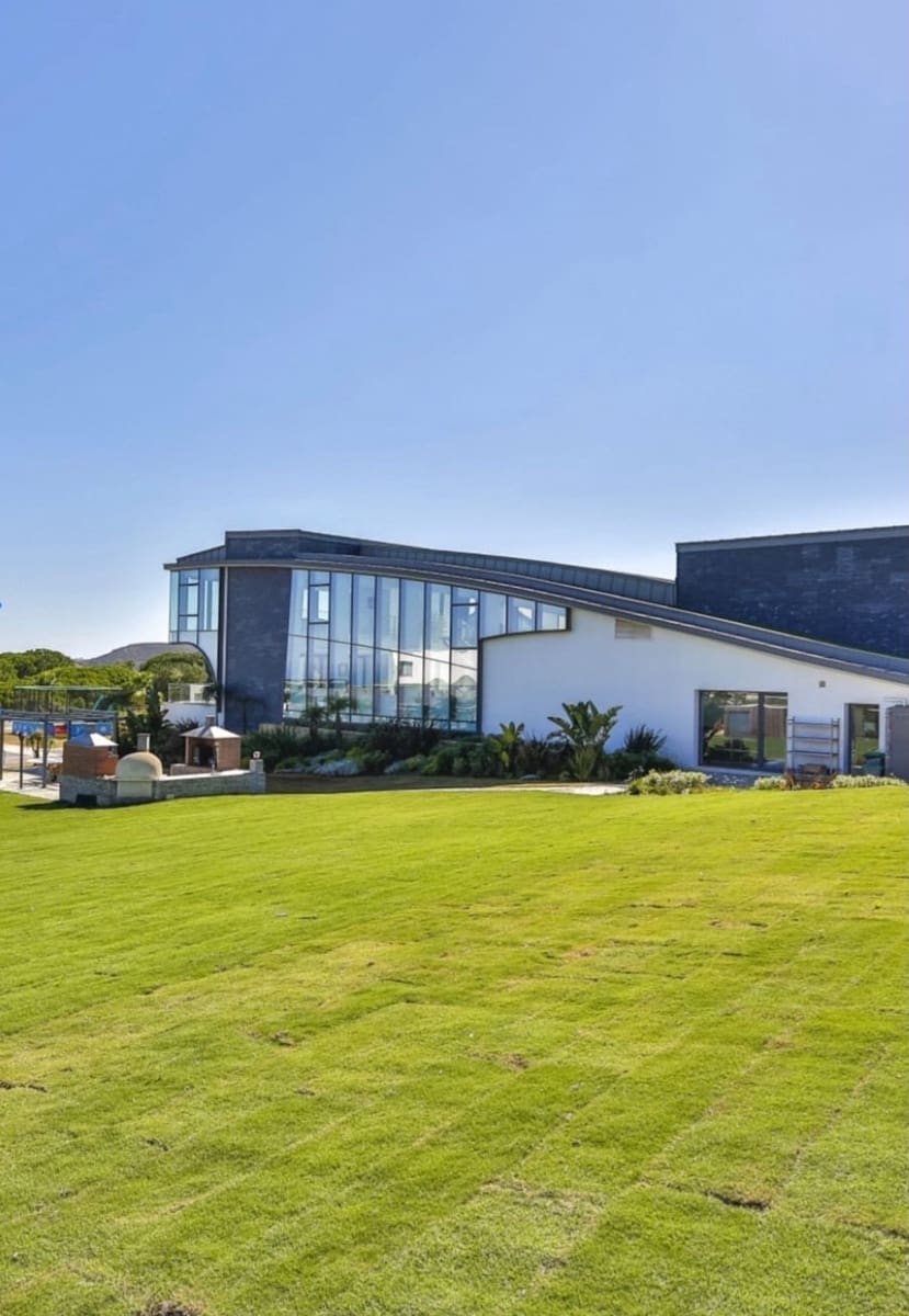 18 sovrum Finca/Hus på landet till salu i Sotogrande med pool garage - 18 000 000 € (Ref: 9400251)