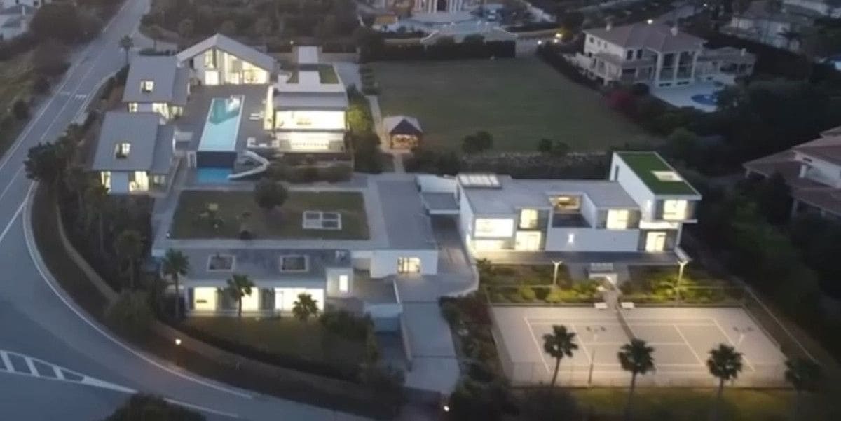 18 sovrum Finca/Hus på landet till salu i Sotogrande med pool garage - 18 000 000 € (Ref: 9400251)