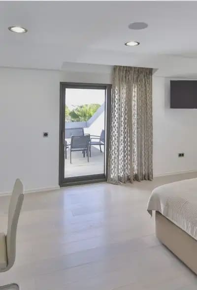 Finca/Casa Rural de 18 habitaciones en Sotogrande en venta con piscina garaje - 18.000.000 € (Ref: 9400251)