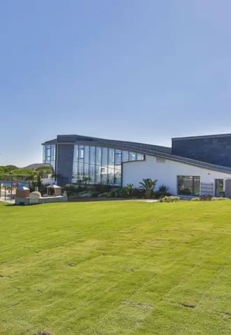 18 slaapkamer Finca/Landhuis te koop in Sotogrande Costa, San Roque met zwembad garage - € 18.000.000 (Ref: 9400251)