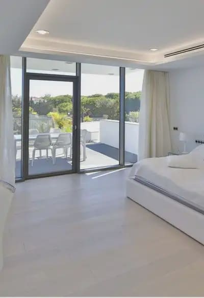Finca/Casa Rural de 18 habitaciones en Sotogrande en venta con piscina garaje - 18.000.000 € (Ref: 9400251)