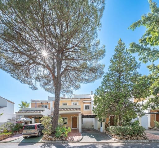 3 soveværelse Byhus til salg i Los Flamingos, Benahavís med garage - € 725.000 (Ref: 9400252)